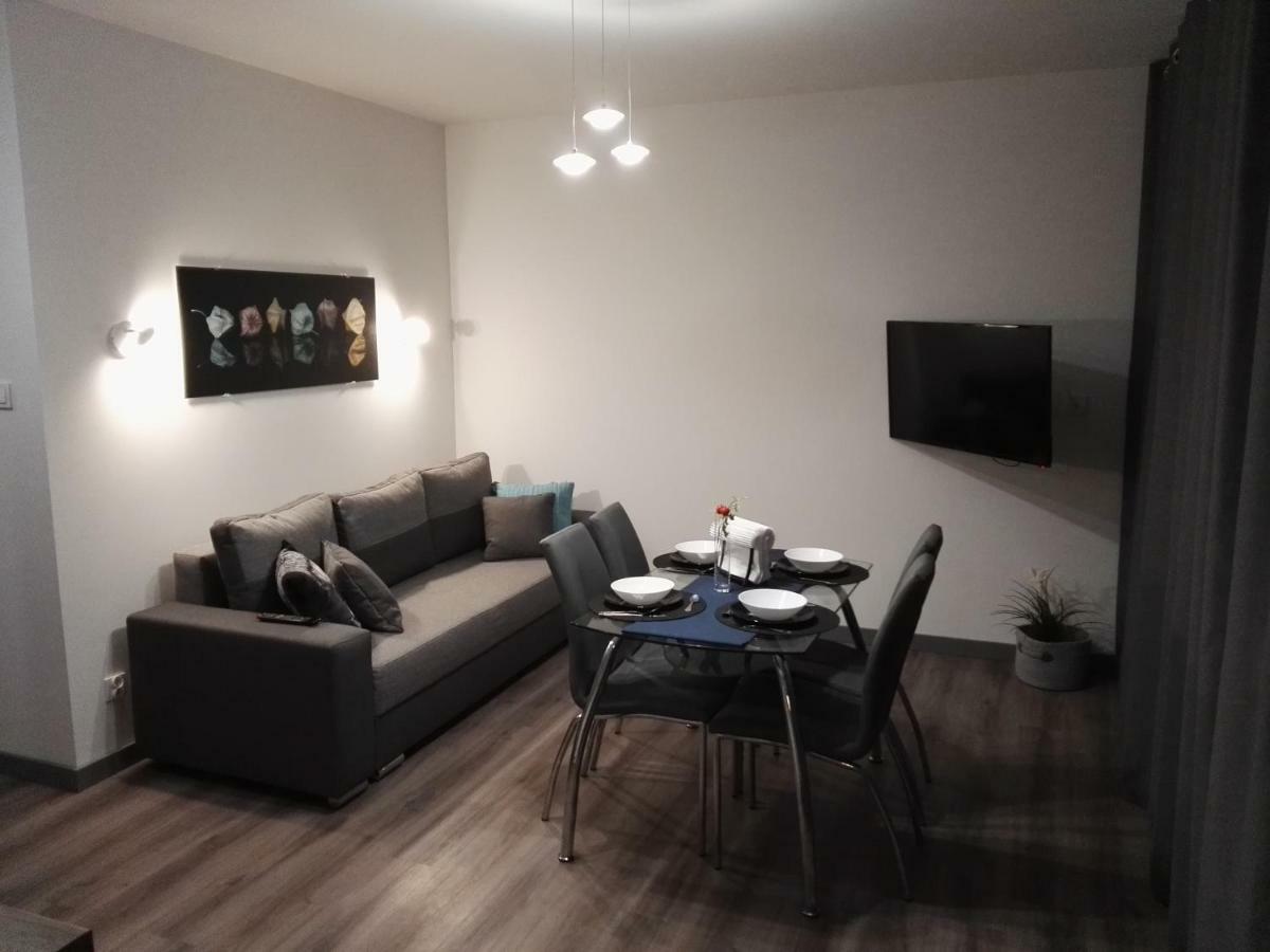 Nadmorski - Kompleks Pięć Mórz Z Basenem Apartamento *